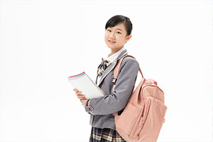 2025年山東藝術學院在職研究生進復試后只考面試嗎？